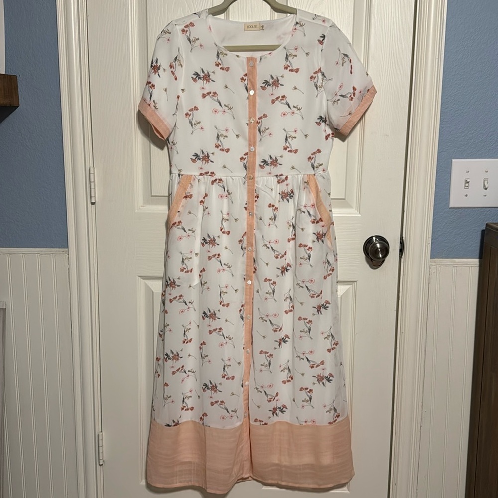 Roolee Floral Midi Dress with Buttons